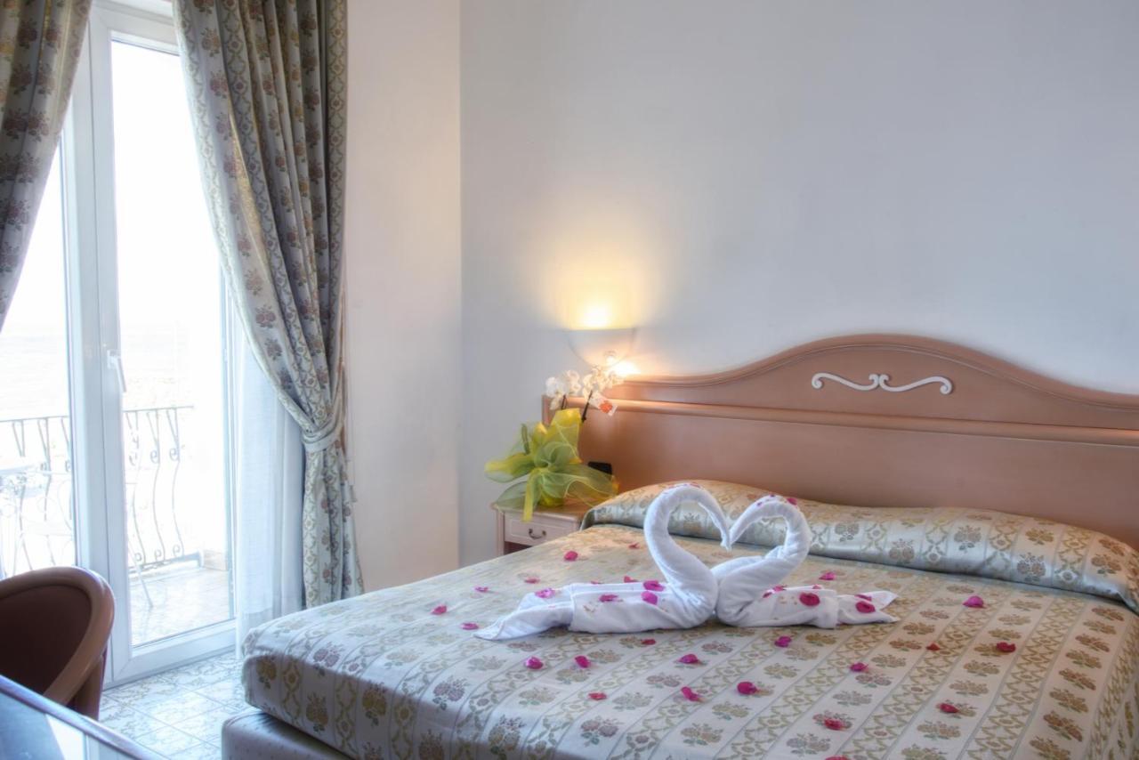 Hotel Imperial Ischia Luaran gambar
